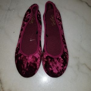 Burgundy flats 7.5